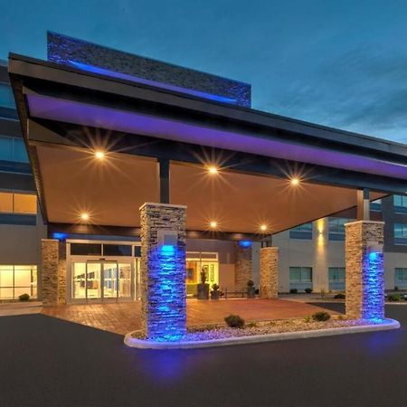 Holiday Inn Express & Suites - Milan - Sandusky Area By Ihg Luaran gambar