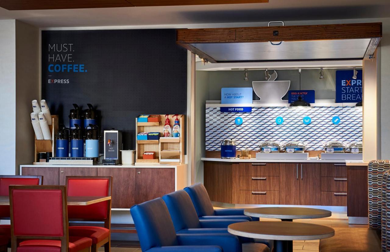 Holiday Inn Express & Suites - Milan - Sandusky Area By Ihg Luaran gambar