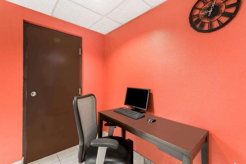 Holiday Inn Express & Suites - Milan - Sandusky Area By Ihg Luaran gambar