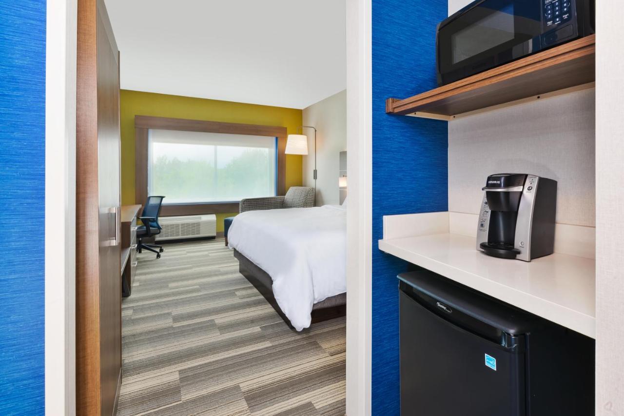 Holiday Inn Express & Suites - Milan - Sandusky Area By Ihg Luaran gambar